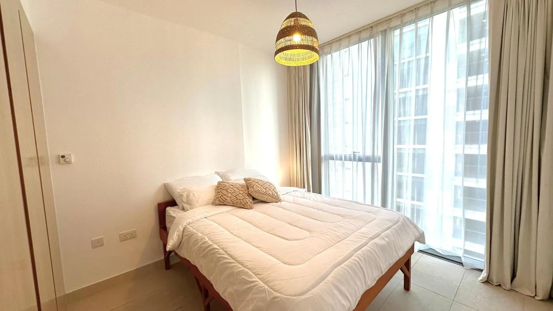 1-Bed Al Zeina Beach Community, Al Raha Beach - 5 Minutes From Zayed Int'L Airport And Yas Island, F1 Abu Dhabi 0*,  United Arab Emirates